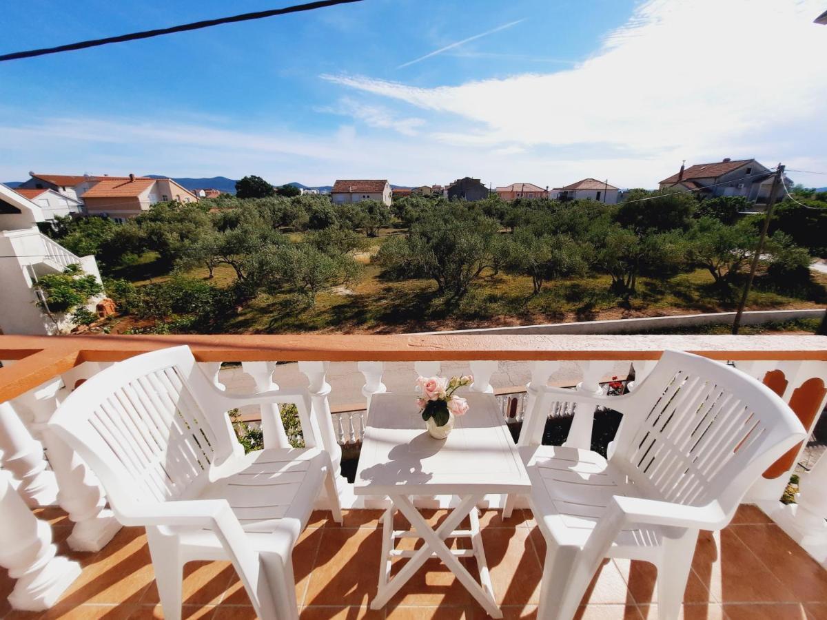 Apartments Brkovic Sukosan Luaran gambar