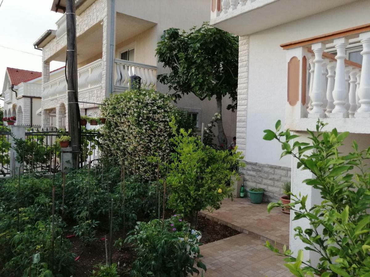 Apartments Brkovic Sukosan Luaran gambar